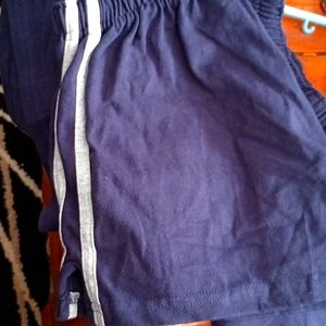 Kids soccer shorts size small. Cotton